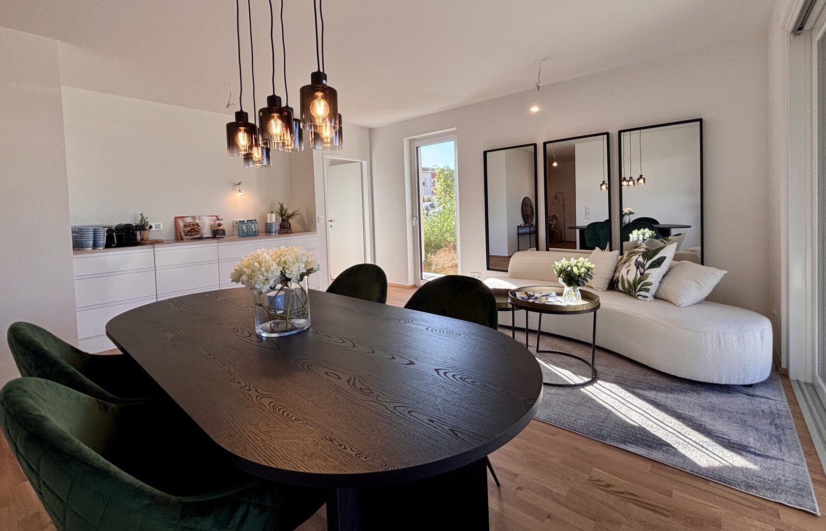 PROVISIONSFREI! Lichtdurchflutete 3-Zimmer-Gartenwohnung | Loggia, Terrasse & Garten