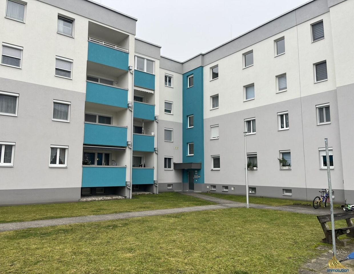 Traumhaft aufgeteilte Wohnung in Asten - Teilsaniert, Loggia & Stellplatz inklusive