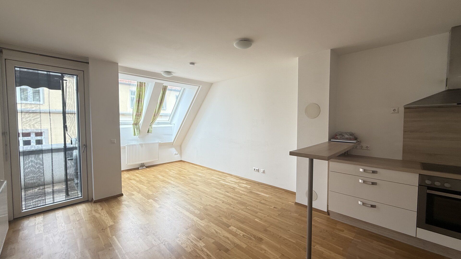 Eugen-Bormann-Gasse: 2-Zimmer-Neubau mit Terrasse und Garagenstellplatz inklusive!
