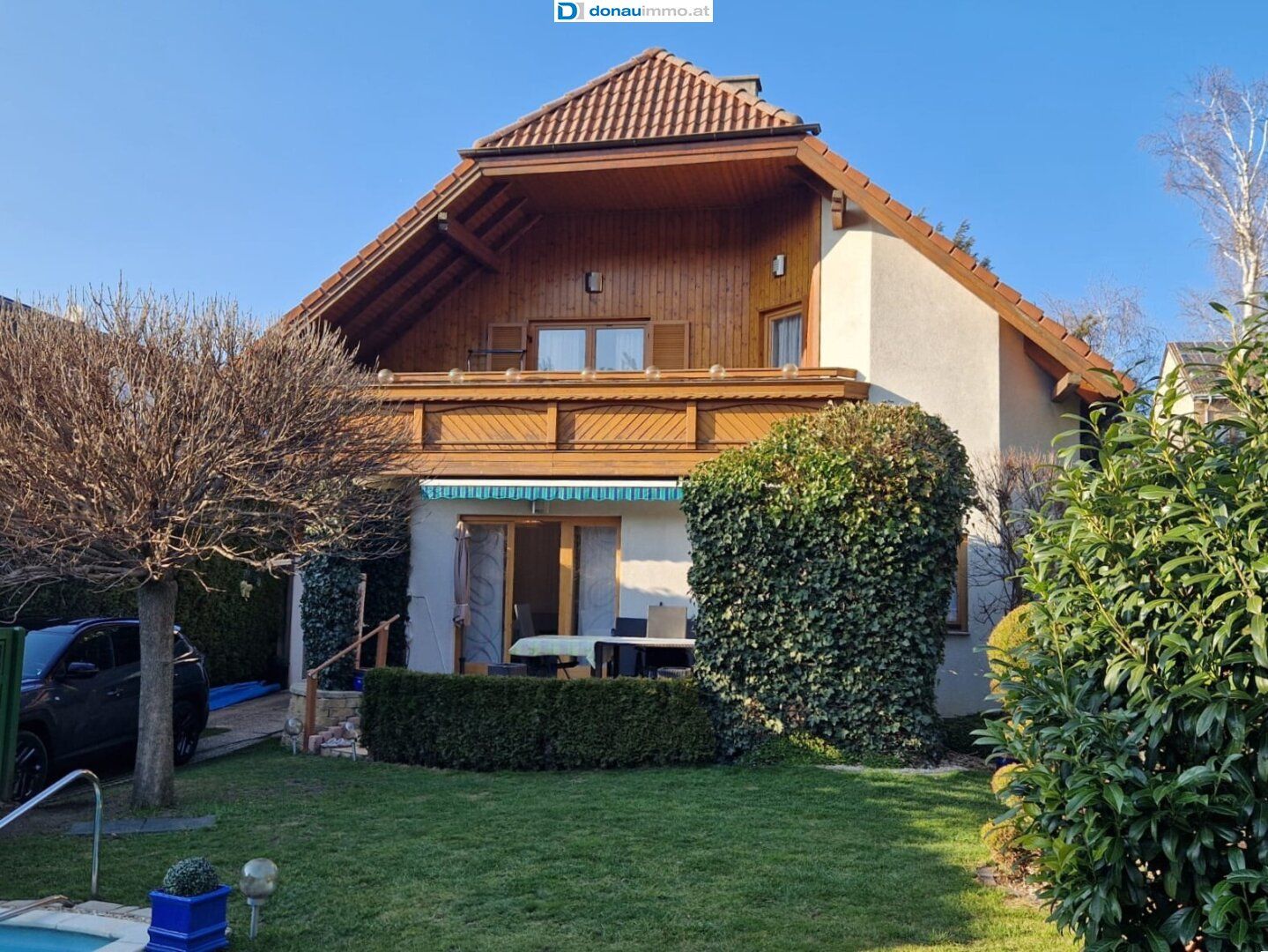 Traumhaus in Hinterbrühl - inkl. Pool, Sauna, Garage, Terrasse und Balkon