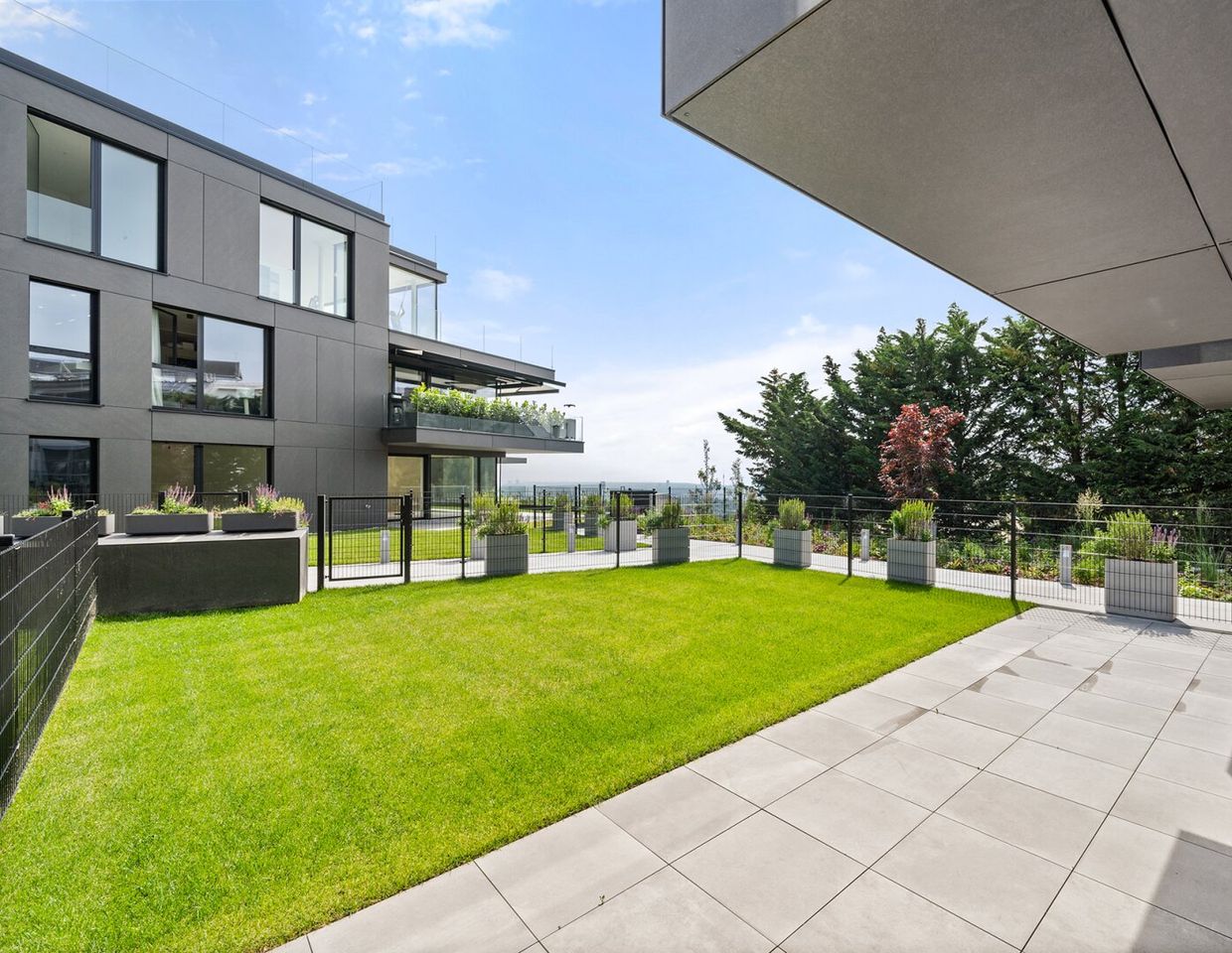 360°-Tour // Bellevue: 2-Zimmer-Gartenwohnung