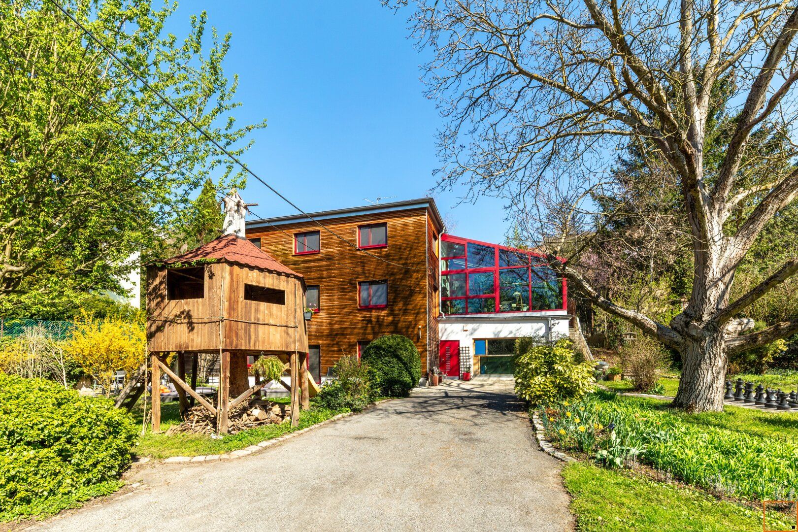VILLA KUNTERBUNT mit Niveau - Familiendomizil für Großfamilie