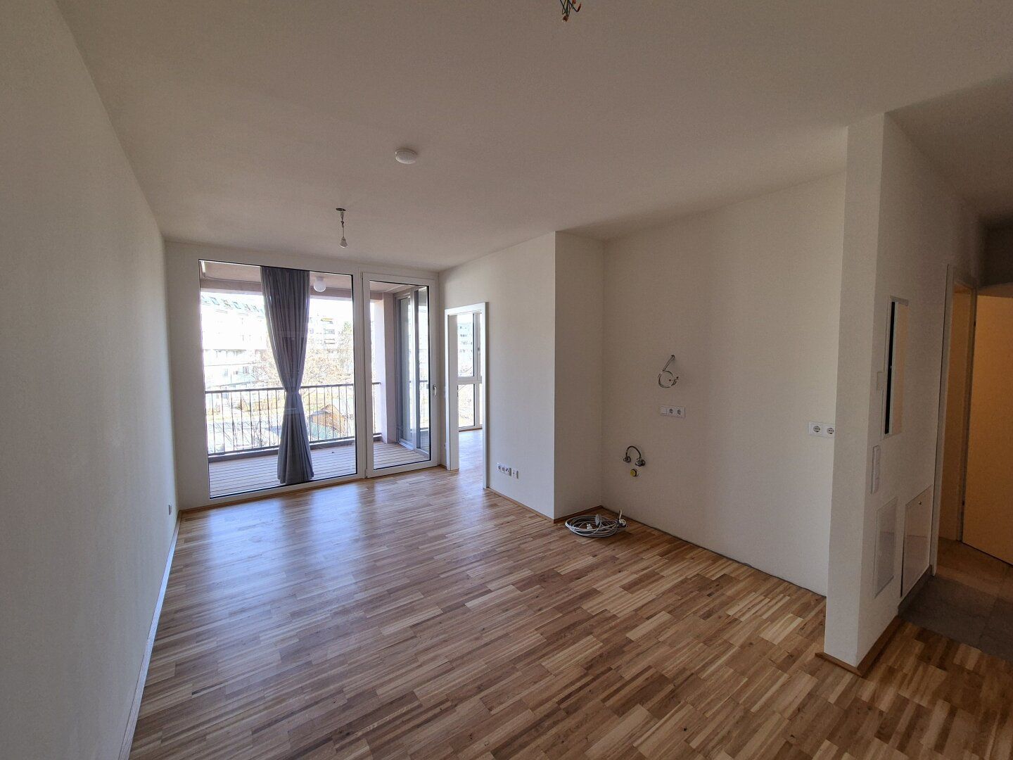 Exklusives Wohnen - 2-Zimmer-Wohnung mit schöner Loggia!