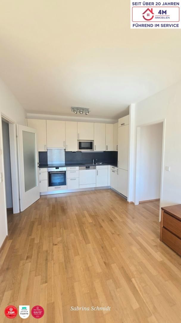 Dachgeschosswohnung mit 3 Zimmern auf ca. 70m2 inkl. Garage - Ruhige Lage, Lichtdurchflutet und hochwertig ausgestattet!