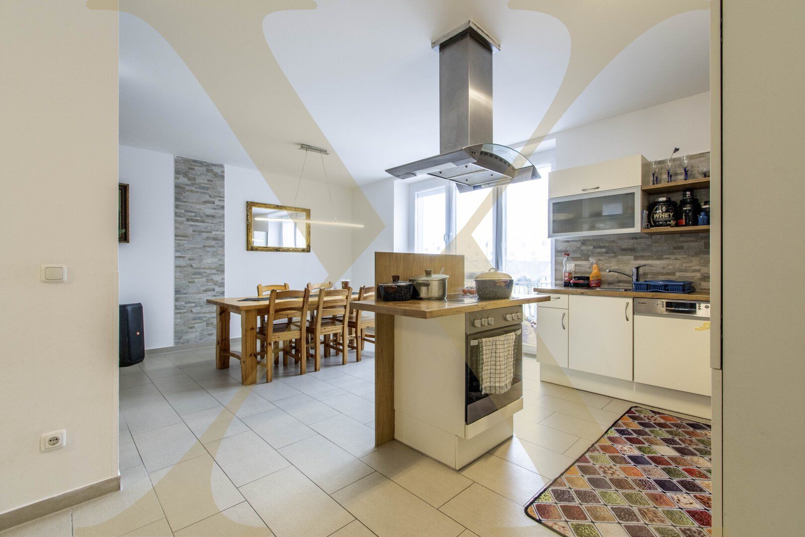 Familienfreundliche 5-Zimmer-Wohnung mit großem Balkon und Parkplatz in Enns zu verkaufen!
