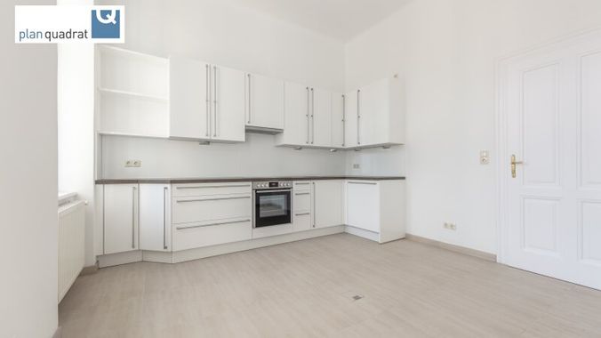 Küche (ca. 15,40 m²) mit neuer Küchenzeile