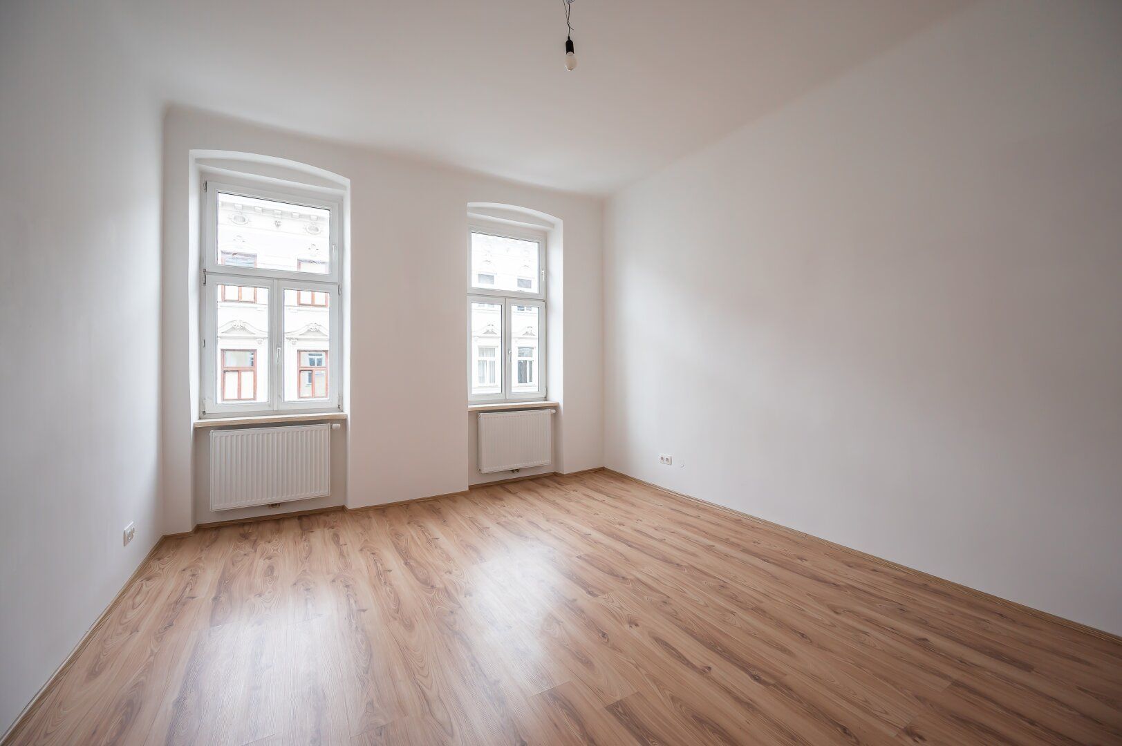 ++NEU++ gepflegte 2-Zimmer Altbau-Wohnung, viel Potenzial!