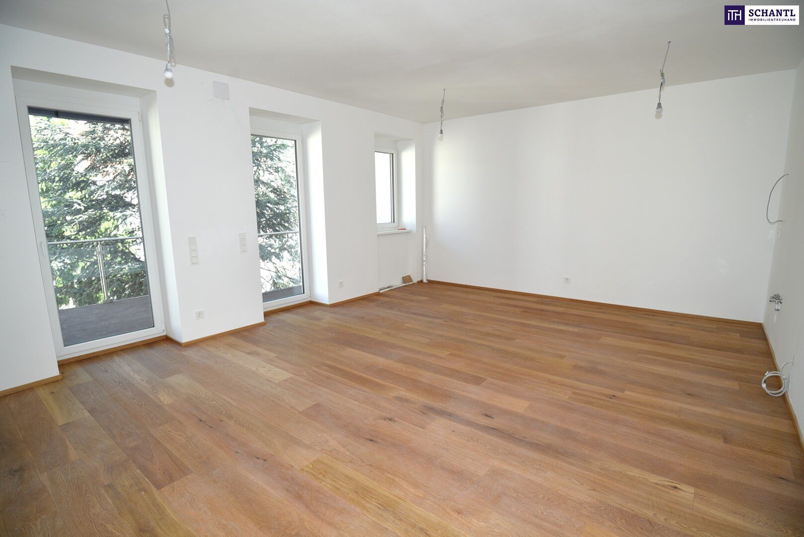 ***Wo Altbaucharme auf modernen Wohnkomfort trifft - 4-Zimmer-Wohntraum mit Balkon und Blick ins Grüne ***
