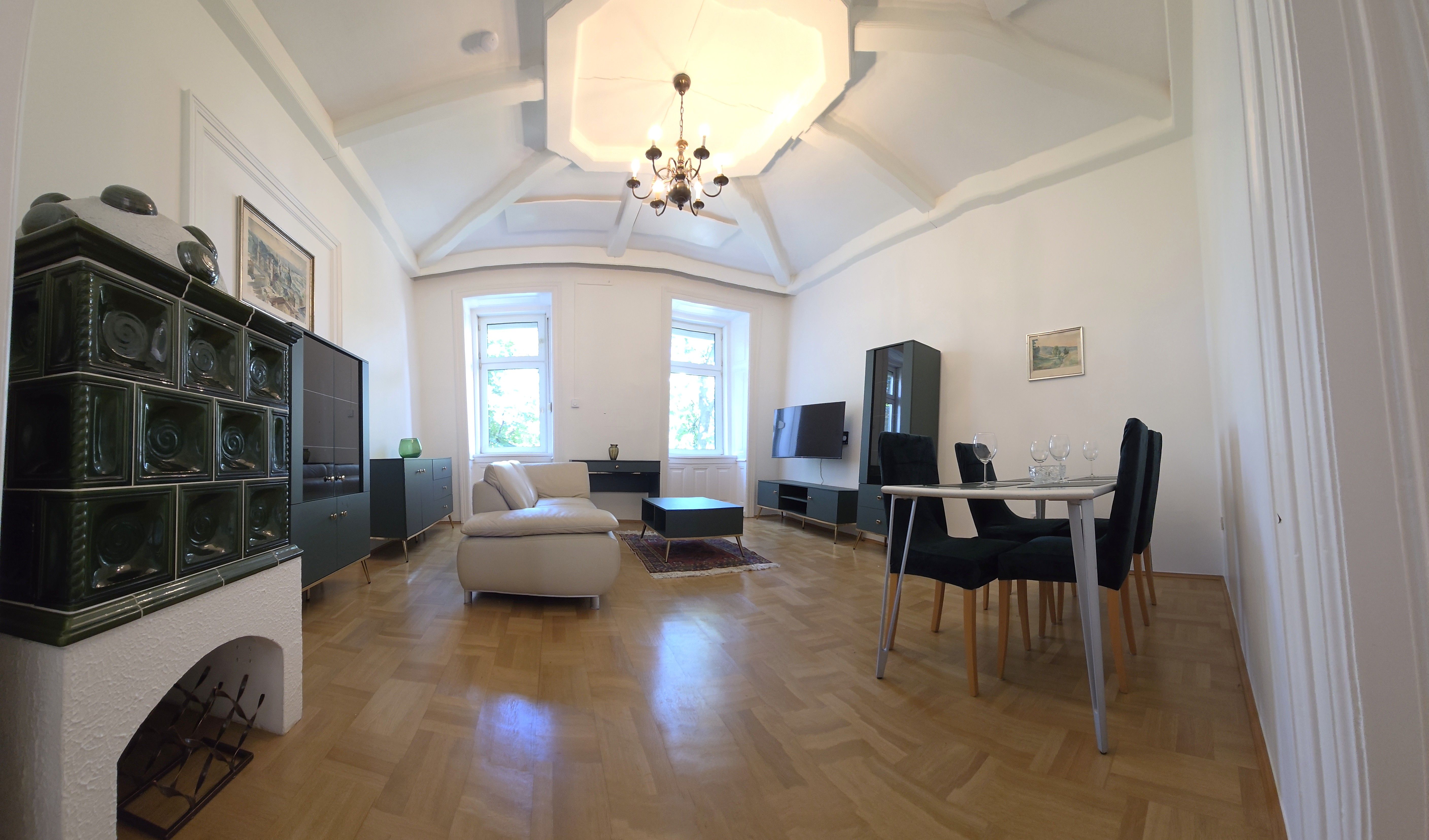 Exklusive möblierte Altbauwohnung komplett ausgestattet, möglich kurze Mietdauer u/o All In Vertrag
