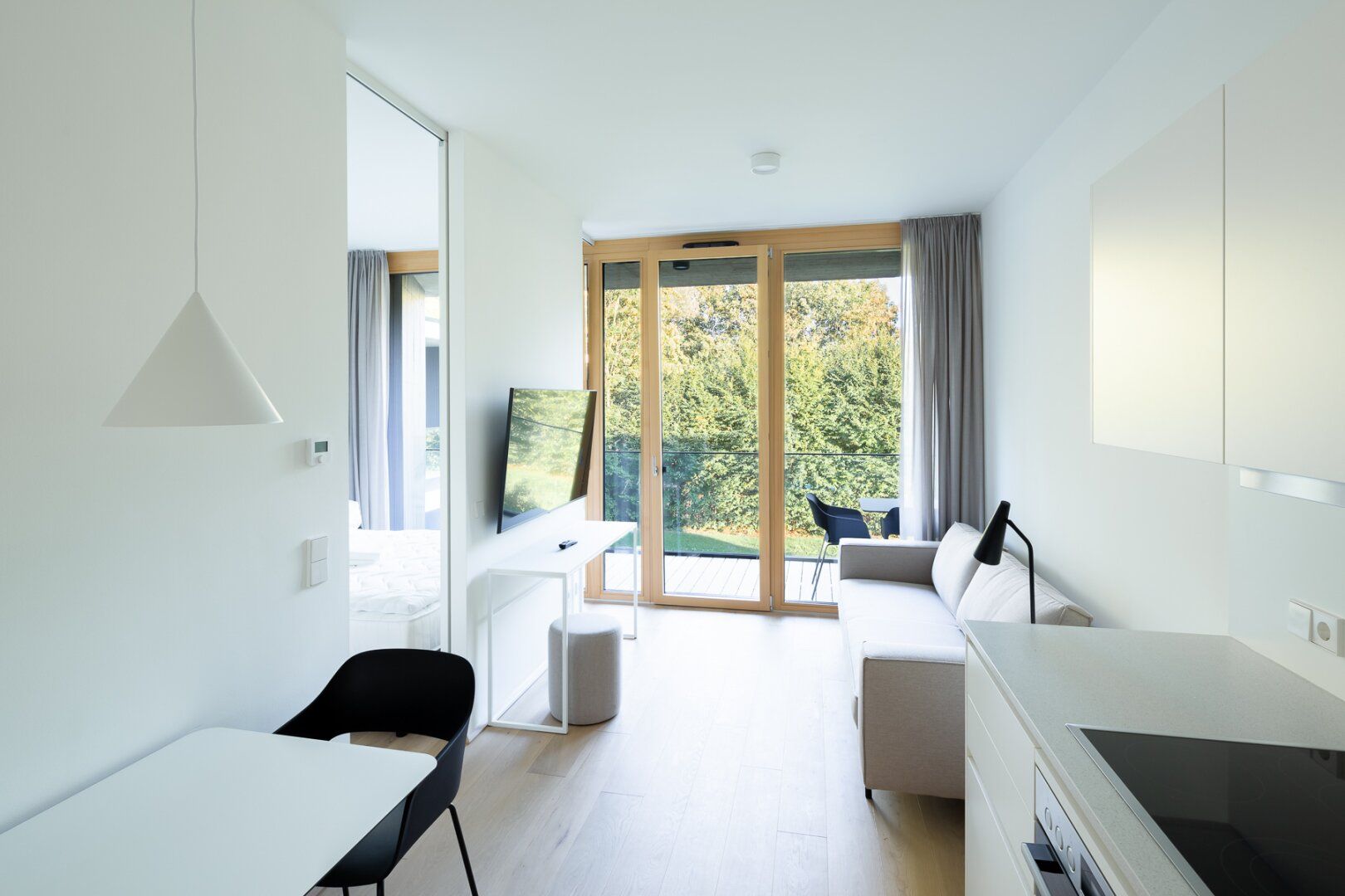 Möbliertes Premium-Apartment inkl. Tiefgaragenparkplatz und vielen Extras- perfekt für Studenten und Singles !
