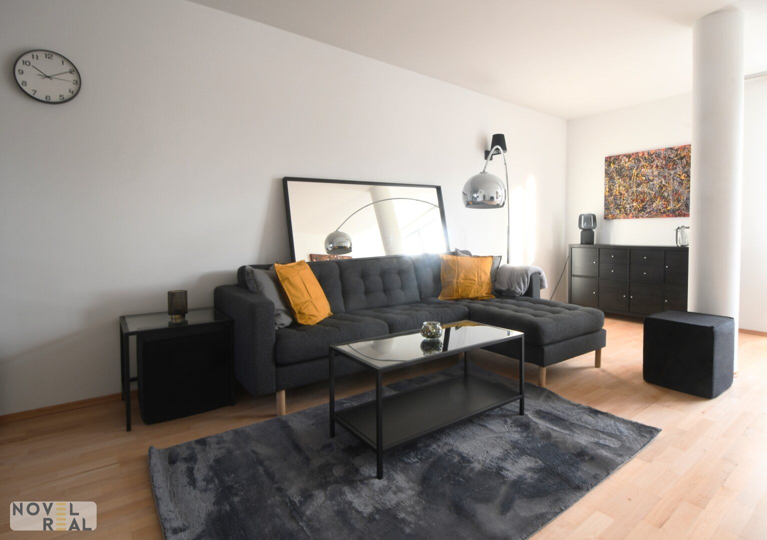 Jetzt Zuschlagen! Moderne voll möblierte 3-Zimmer-Wohnung .