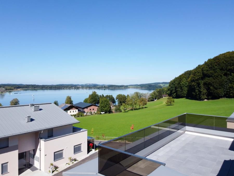 Exklusive Dachterrassenwohnung mit traumhaftem Seeblick in Mattsee