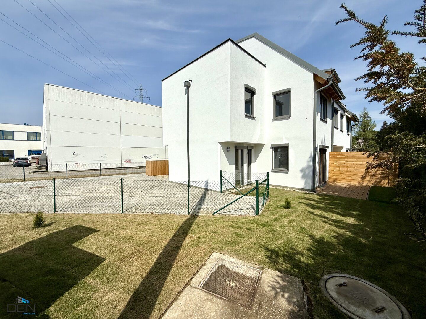 INKLUSIVE KÜCHE! TRAUMHAFTES 5 ZIMMER REIHENHAUS MIT EIGENGARTEN UND STELLPLATZ NÄHE U6 PERFEKTASTRASSE!