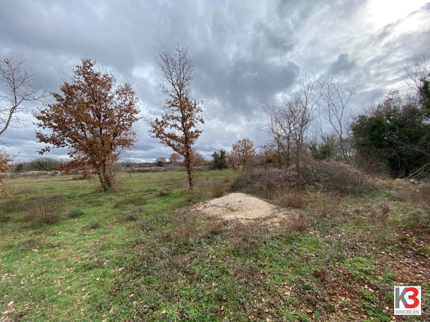 K3 - Vodnjan - teilbares, aufgeschlossenes Baugrundstück mit MEERBLICK - Ansicht 2