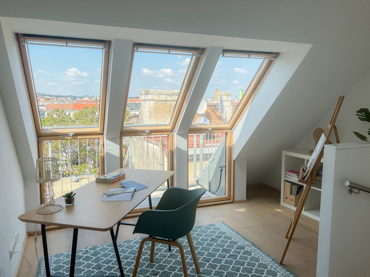 Lichtdurchflutete Wohnung mit Terrasse und urbanem Flair