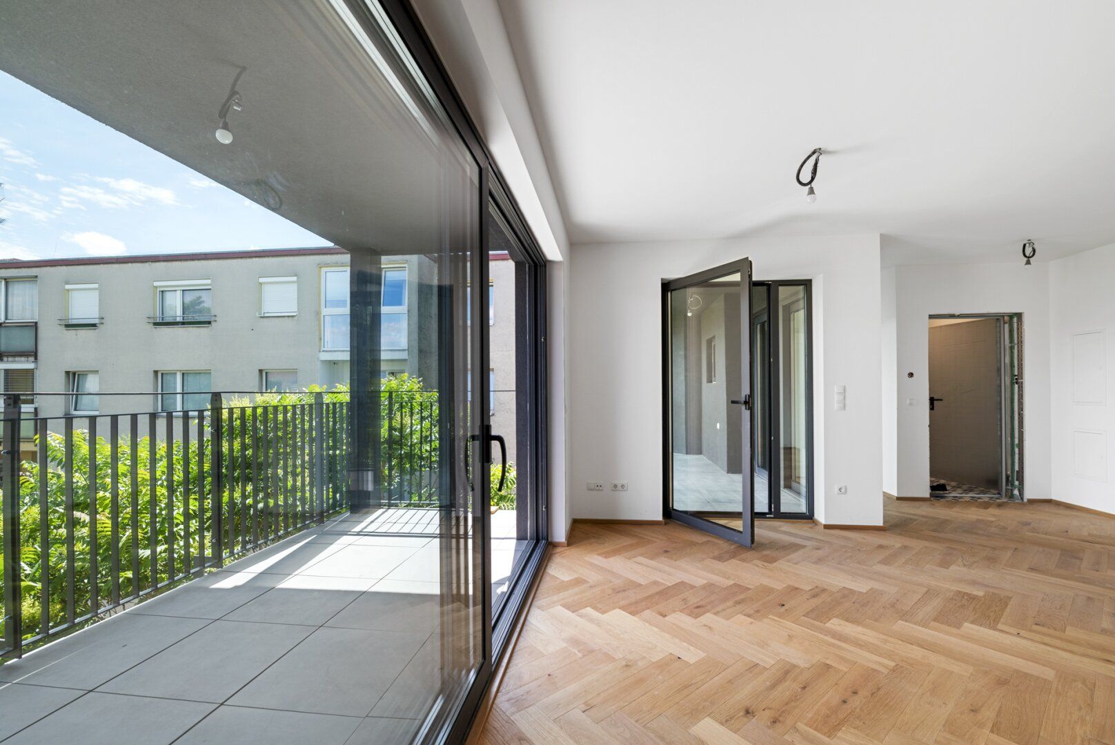 Erstbezug! hochwertige Dachgeschosswohnung mit südostseitiger Terrasse und Wintergarten