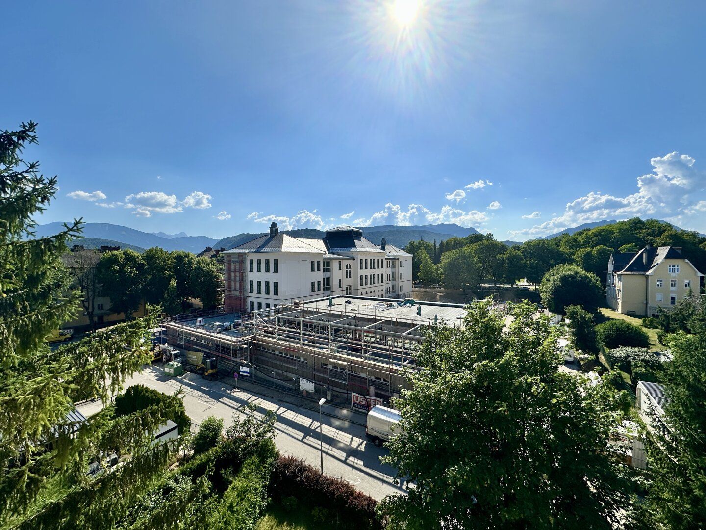 SANIERTE 3-ZIMMER-WOHNUNG MIT WEITBLICK
