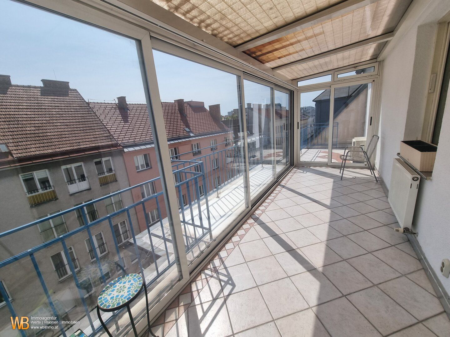 Wohnung mit ca. 75 m2 Wohnfläche plus WINTERGARTEN und Terrassen auf Wohnebene in OST/WEST Ausrichtung