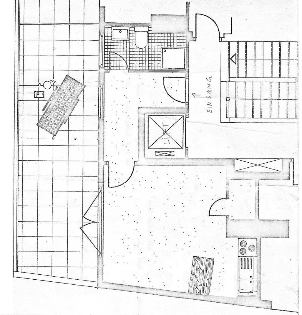 PRIVAT - ruhige Single-Wohnung mit großer Dachterrasse in Innenstadtnähe