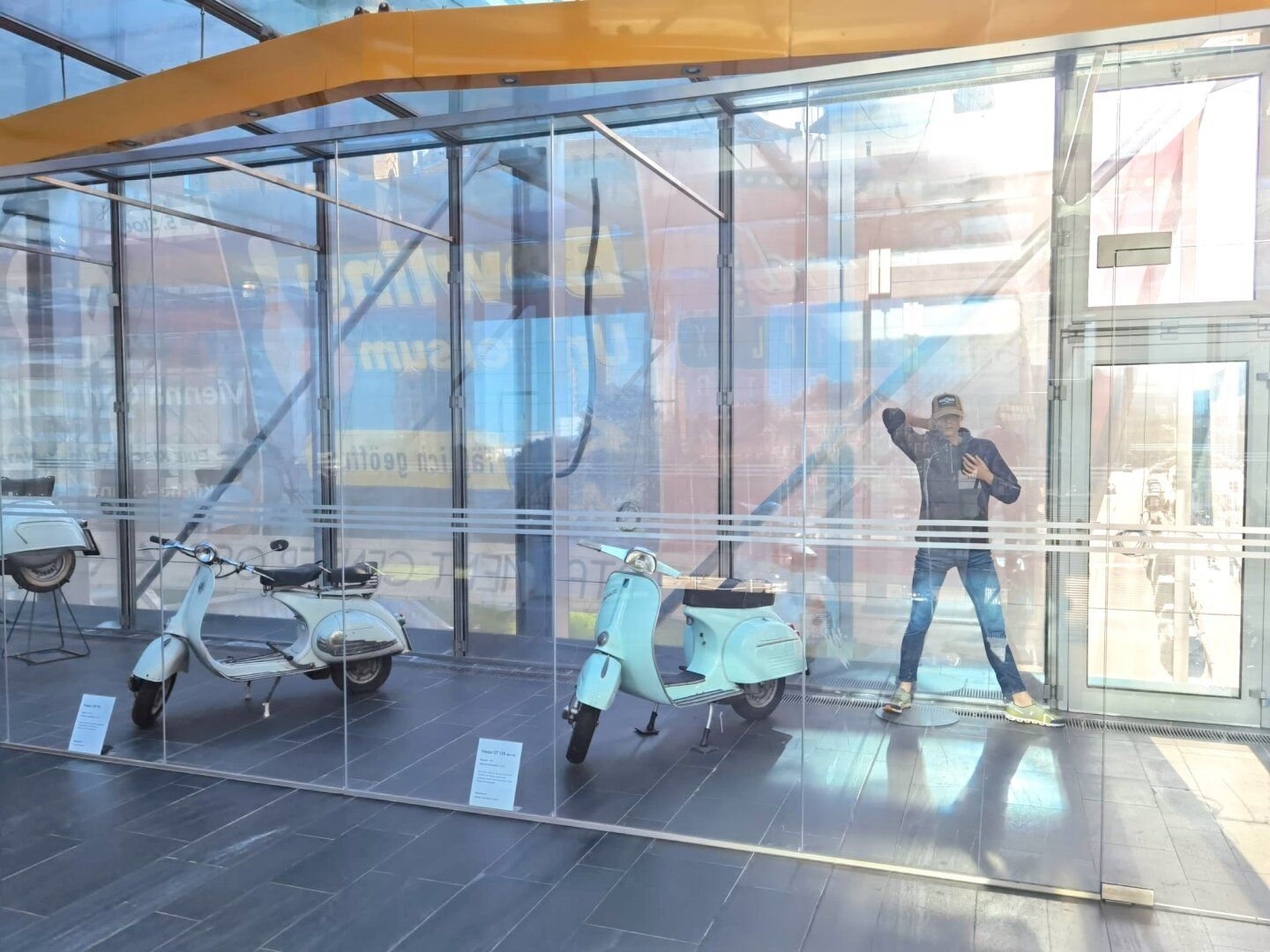 POP-UP-FLÄCHEN AN DER BRÜCKE ZUM ECO CENTER ZU MIETEN! - Mehr