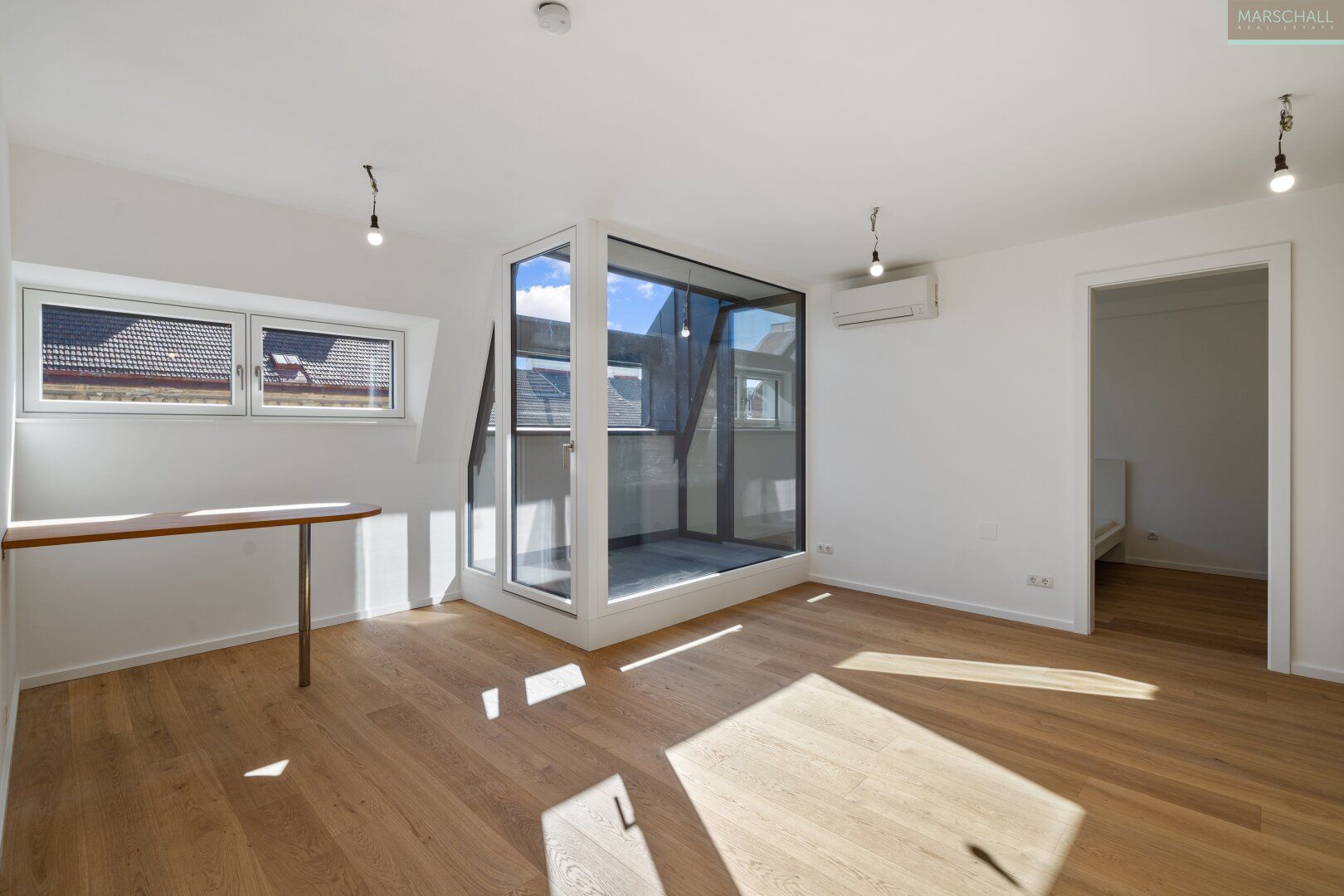 Charmante Dachgeschoßwohnung mit Terrasse