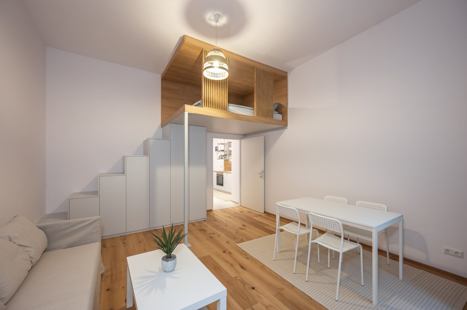 ++NEU++ Hofseitige 1-Zimmer Hofwohnung mit Tischlermöblierung in Bestlage NÄHE AUGARTEN!