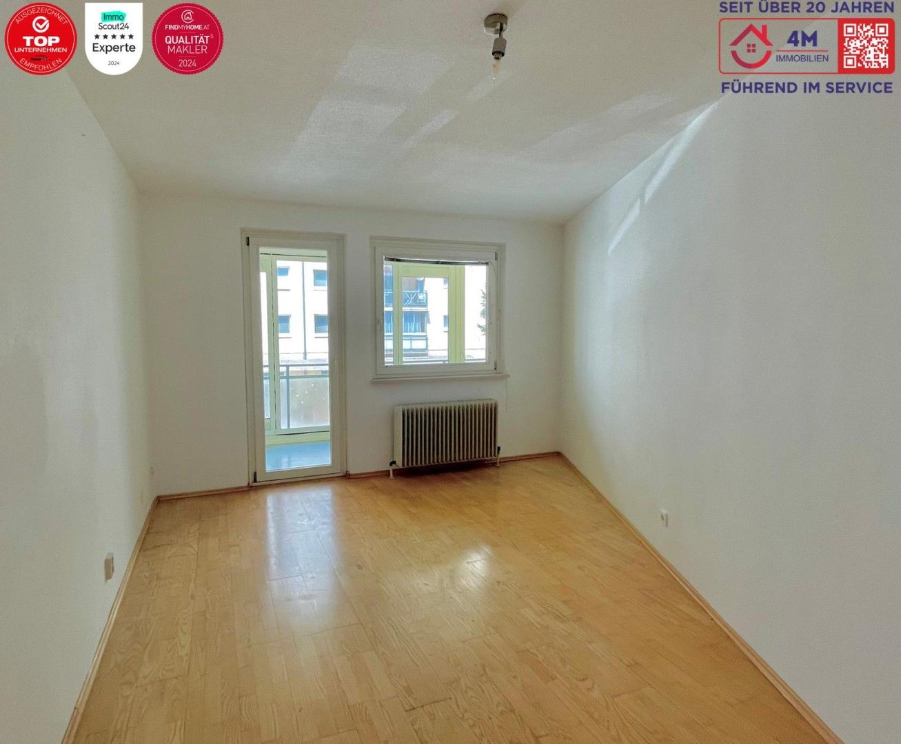 3-Zimmer-Wohnung mit Loggia - innenhofseitig & direkt bei der U6 Dresdnerstraße