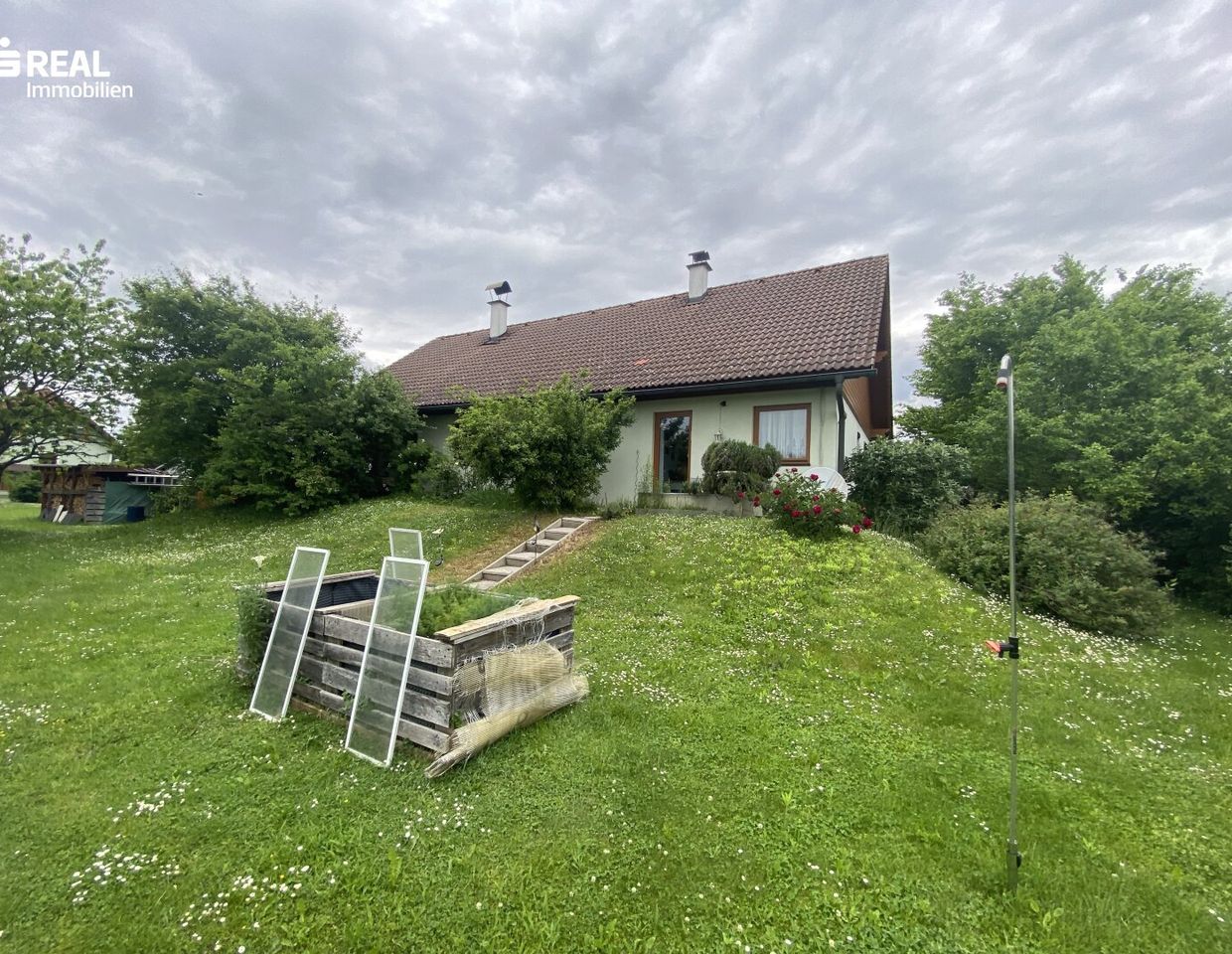 Bungalow mit 5 Zimmern, Keller und Garage, 8410 Wildon