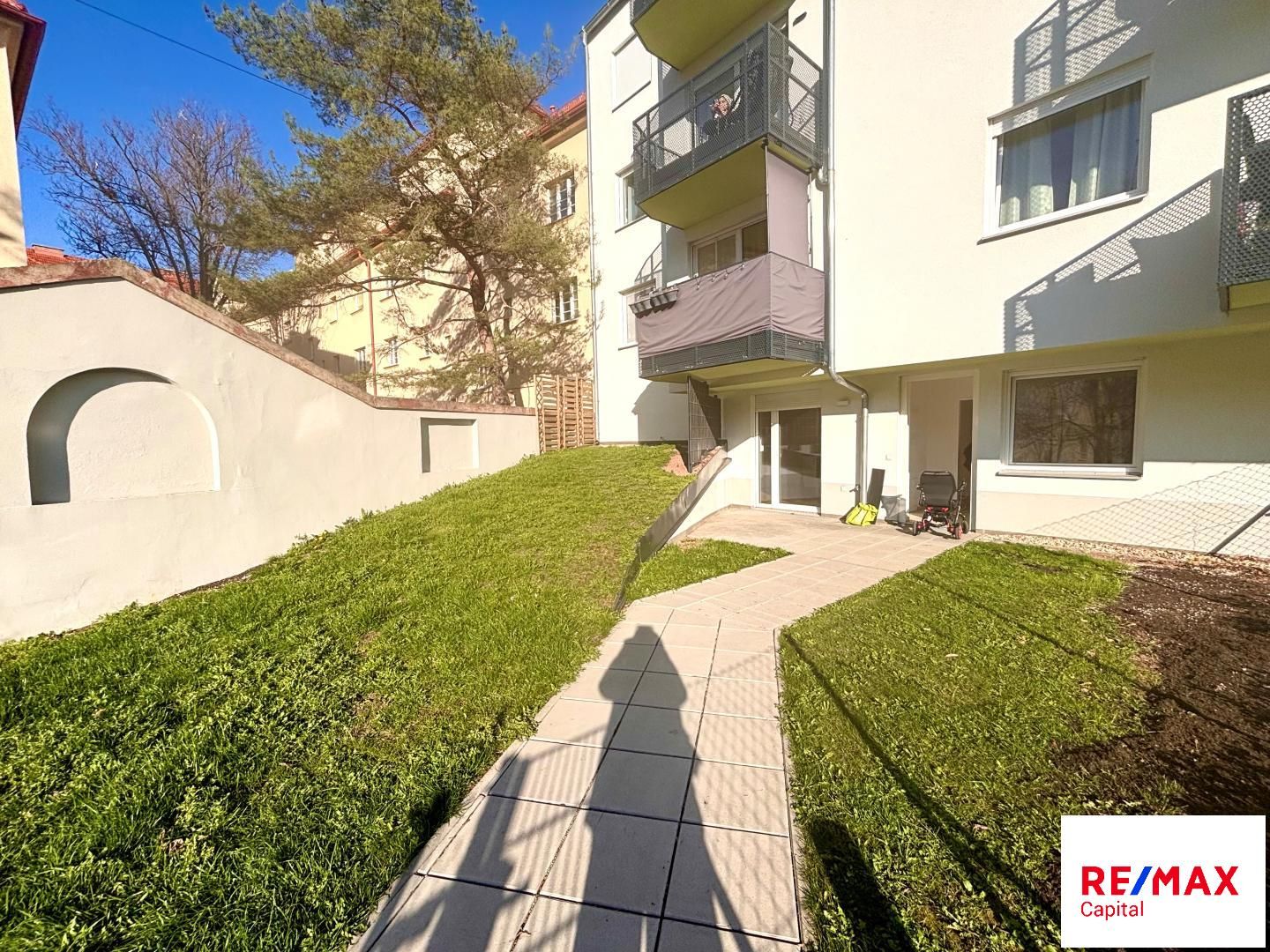 Moderne 3-Zimmer Gartenwohnung in unmittelbarer Nähe zur SCN