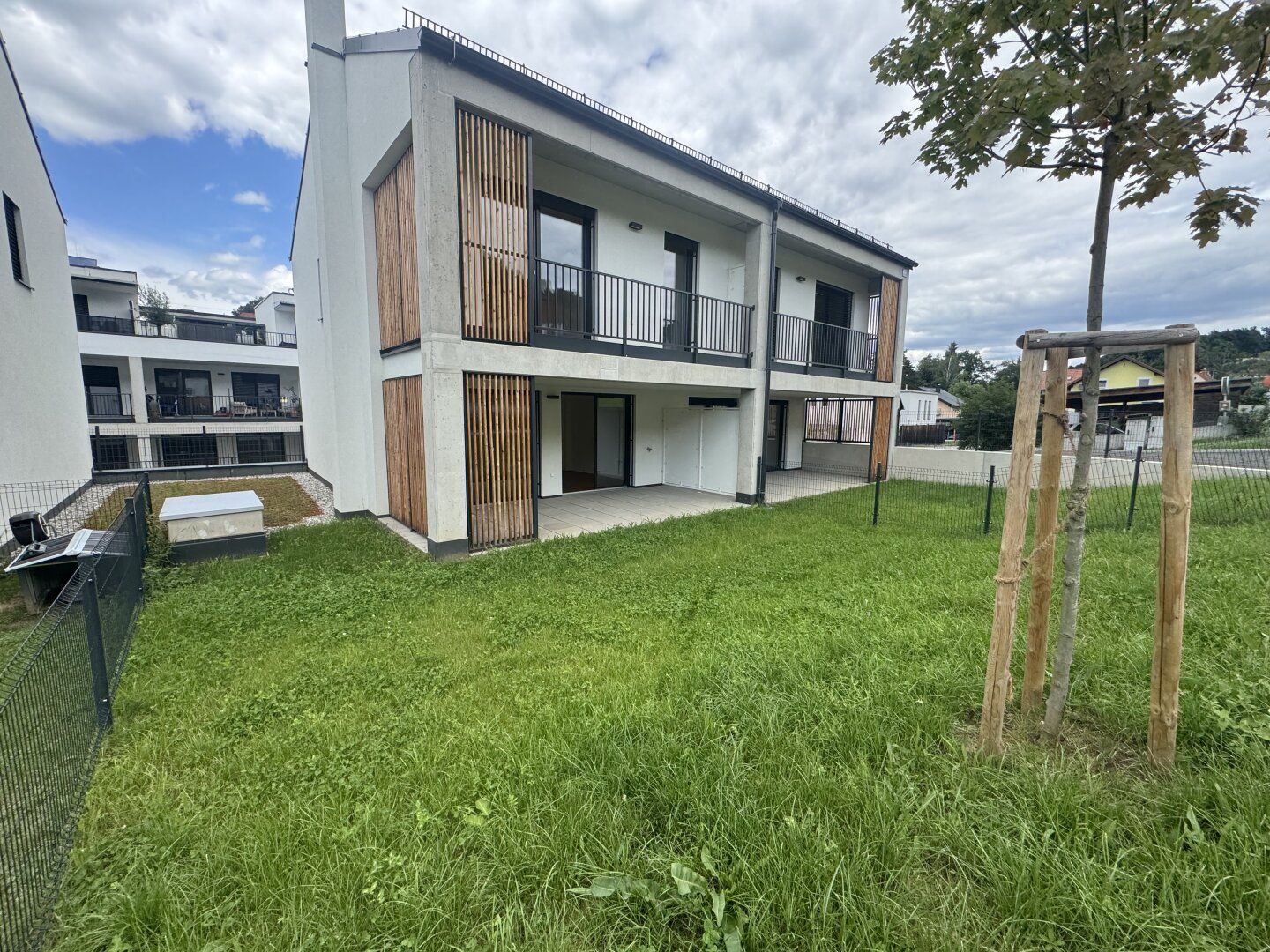 *Reihenhauscharakter* 4-Zimmer Gartenwohnung!