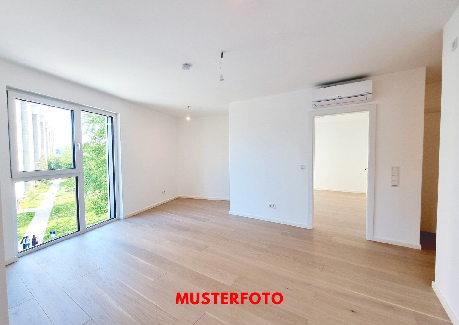 EHK 100 | 3 Zi Familienwohnung mit Loggia + Abstellraum