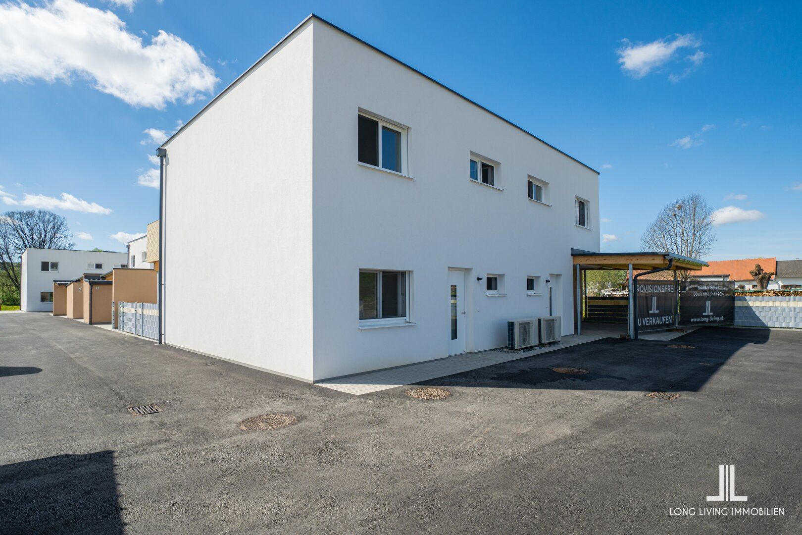 PROVISIONSFREI - Doppelhaushälfte - Preis inklusive Carport