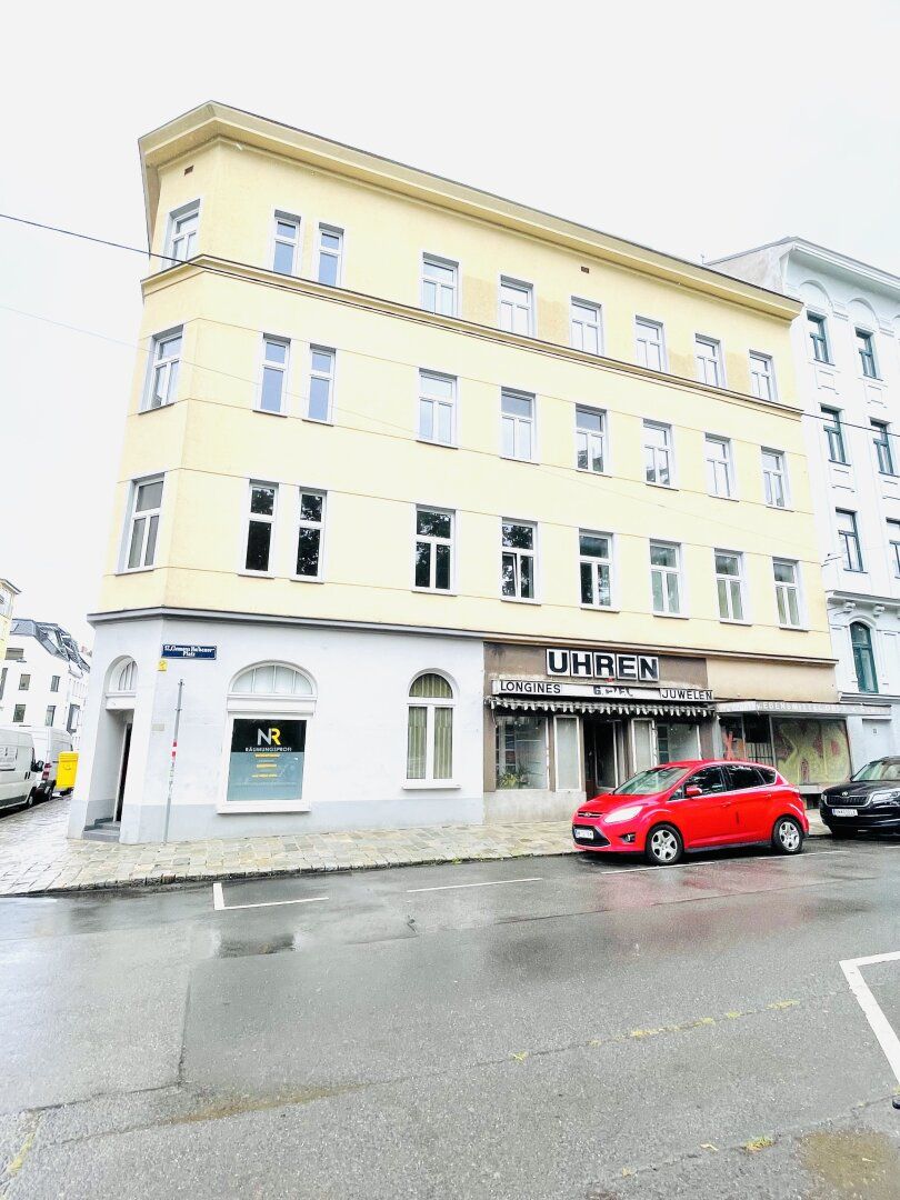 4 Zimmer Altbau-Wohnung, zum Sanieren! im 17. Bezirk!