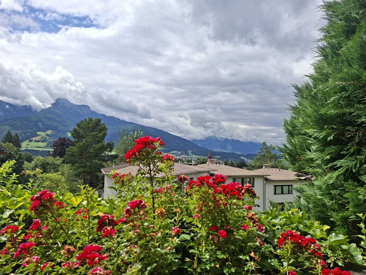 Großzügige 4 Zimmer Wohnung mit Traumaussicht in Innsbruck - Igls ab 01.09.2025 zu mieten !!!