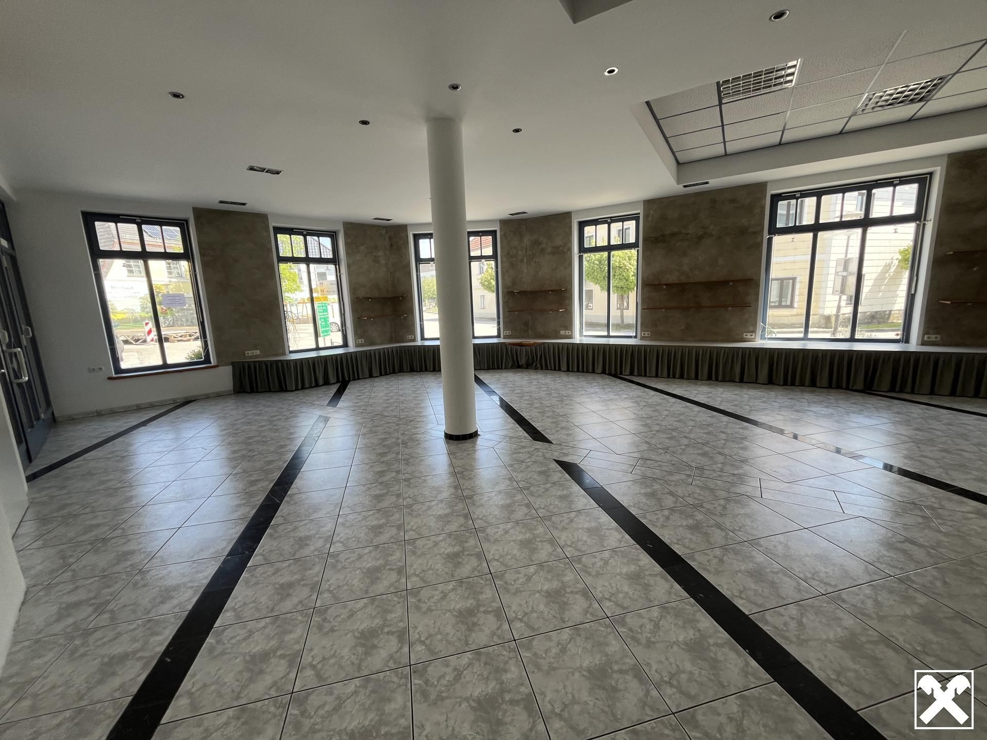 Geschäftslokal in Weistrach - 205 m², barrierefrei, vielseitig nutzbar, Umbauten möglich! - Mehr