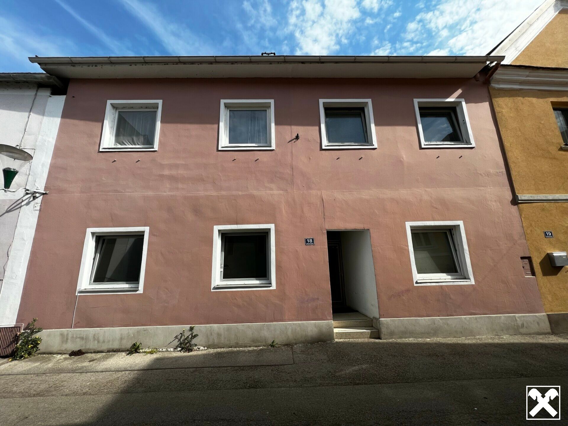 Kleineres ZINSHAUS mit attraktiver Rendite und tollem Preis-Leistungs-Verhältnis in Marbach! - Ansicht 2