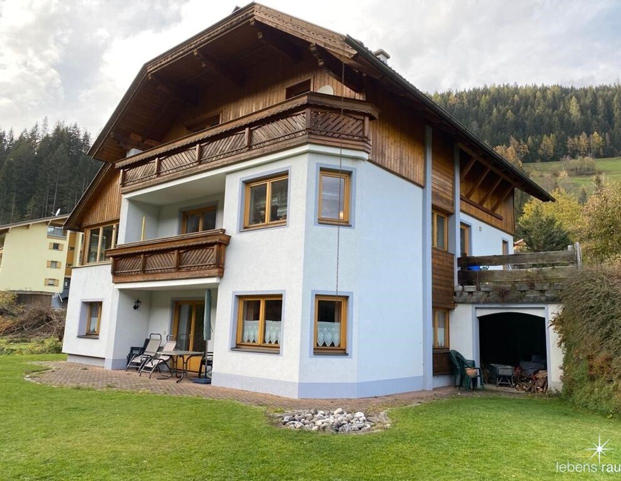 Wunderschönes und gepflegtes Haus in der Region Bad Kleinkirchheim-Patergassen. Einliegerwohnung.