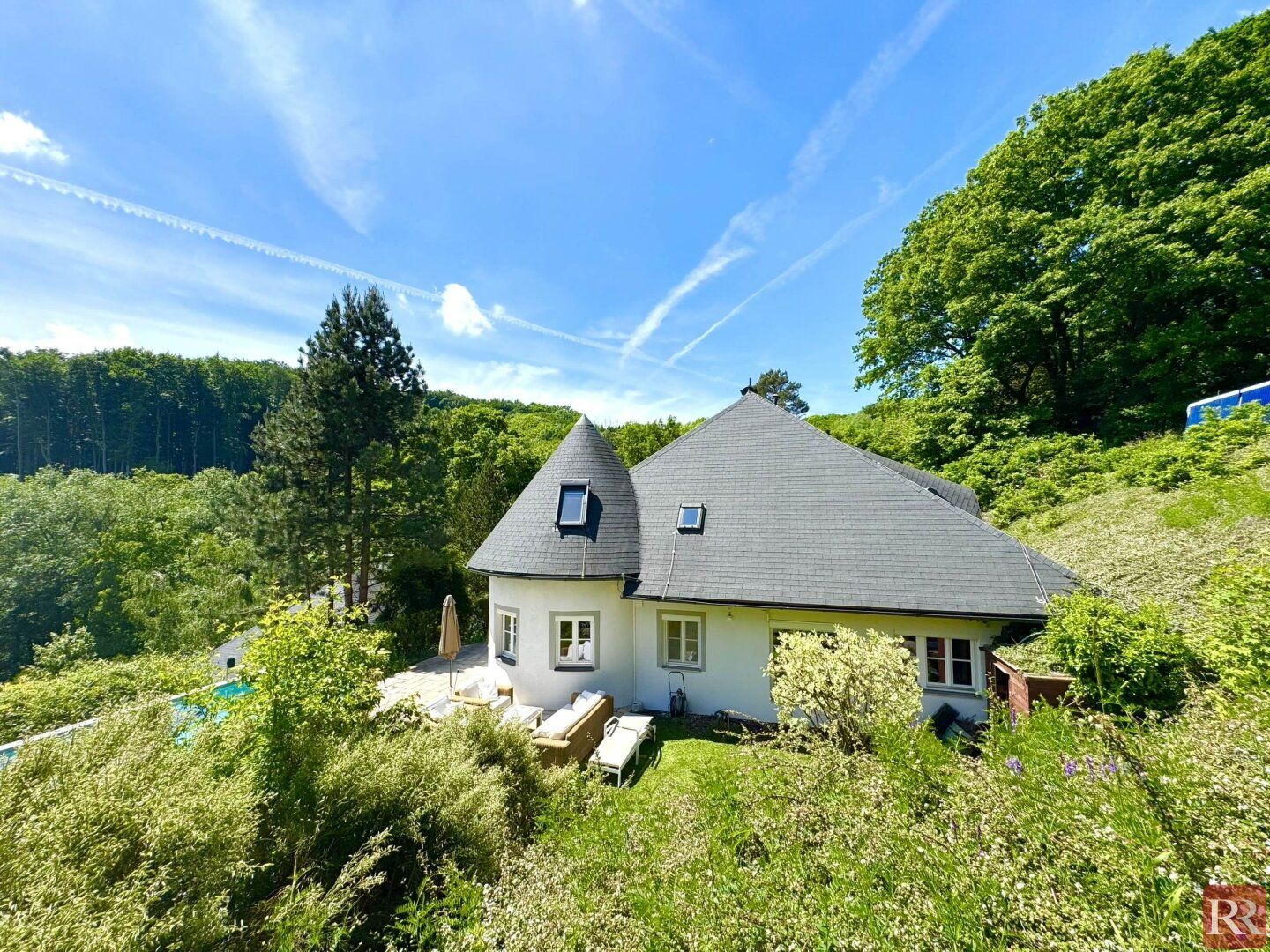 Repräsentatives Einfamilienhaus in Grünruhelage