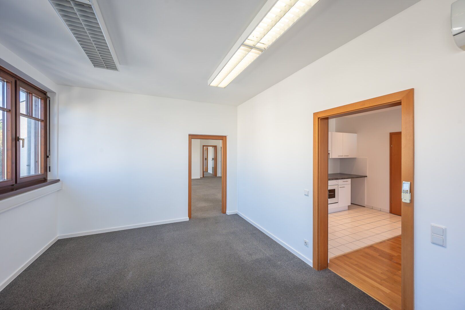++NEU++ Porzellangasse, Bestlage im Servitenviertel, 3-Zimmer Büro, Praxis, Kanzlei ** - Mehr