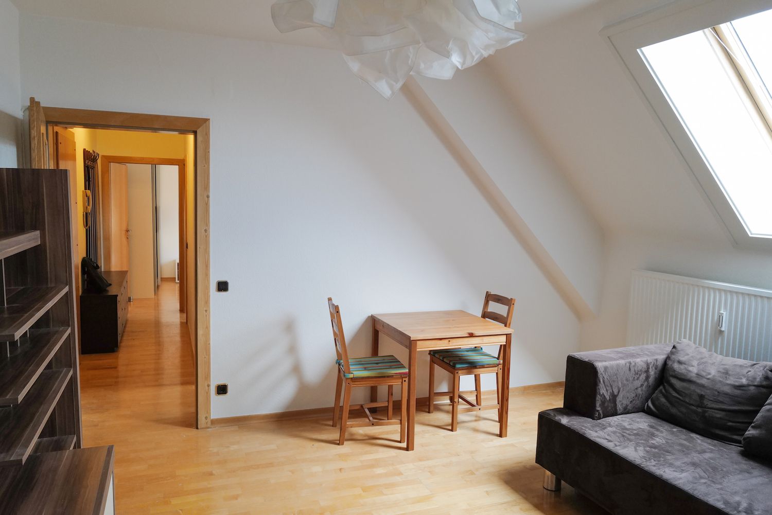 Sonnige 2-Zimmerwohnung mit Loggia am Bahnhofplatz - Privatverkauf