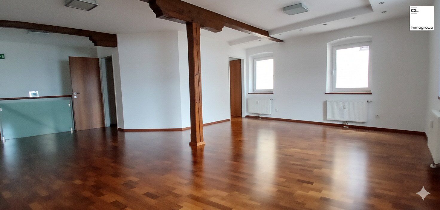 Schönes Geschäftslokal in Top-Lage, Zentrum Saalfelden, 2 Etagen (EG + OG), in Summe 113m², vielfältige Nutzungsmöglichkeiten - Ansicht 2