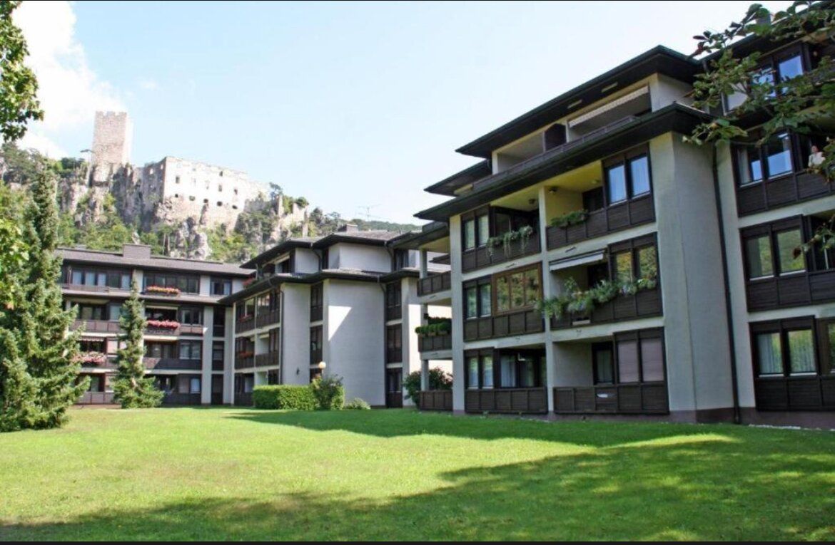 Möblierte 2-Zimmer-Wohnung mit Balkon & Blick ins Grüne - 800 € Miete!
