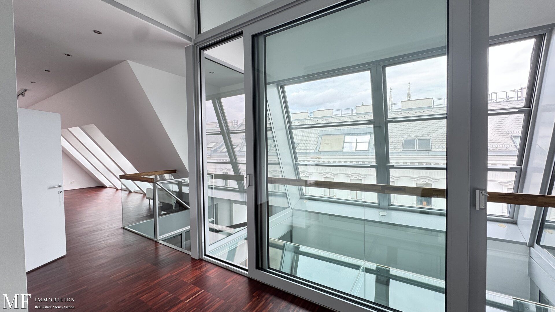 Exclusive 3-Zimmer-Wohnung mit Terrasse und Klimaanlage
