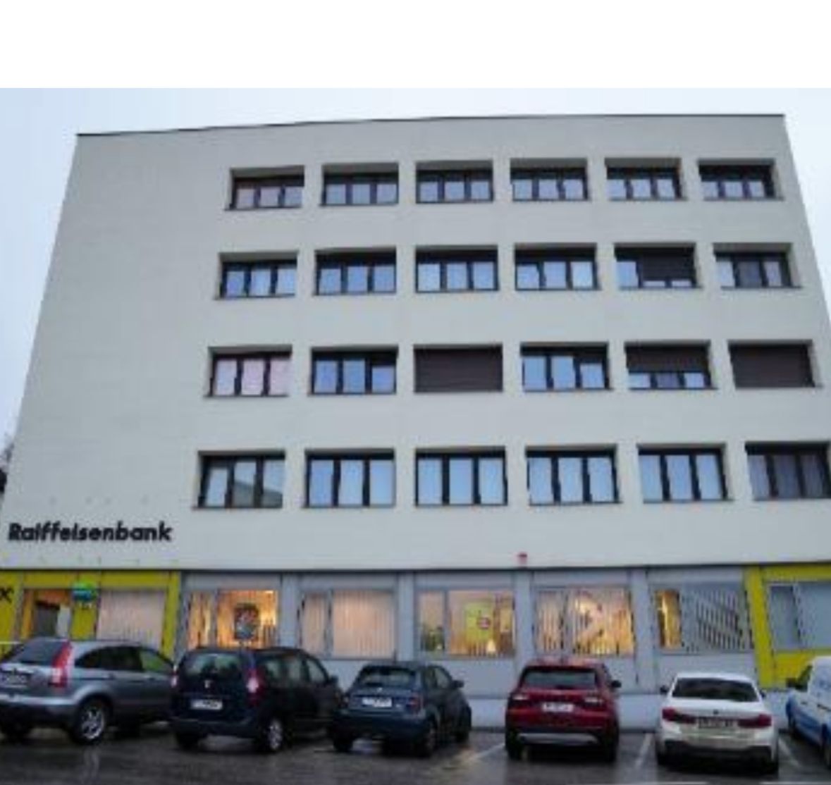Neu renovierte Wohnung mit Einbauküche