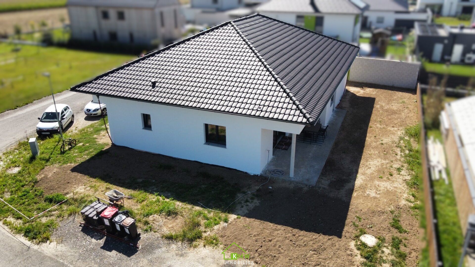 Familienfreundlich: moderner, großzügiger Bungalow in ruhiger Lage