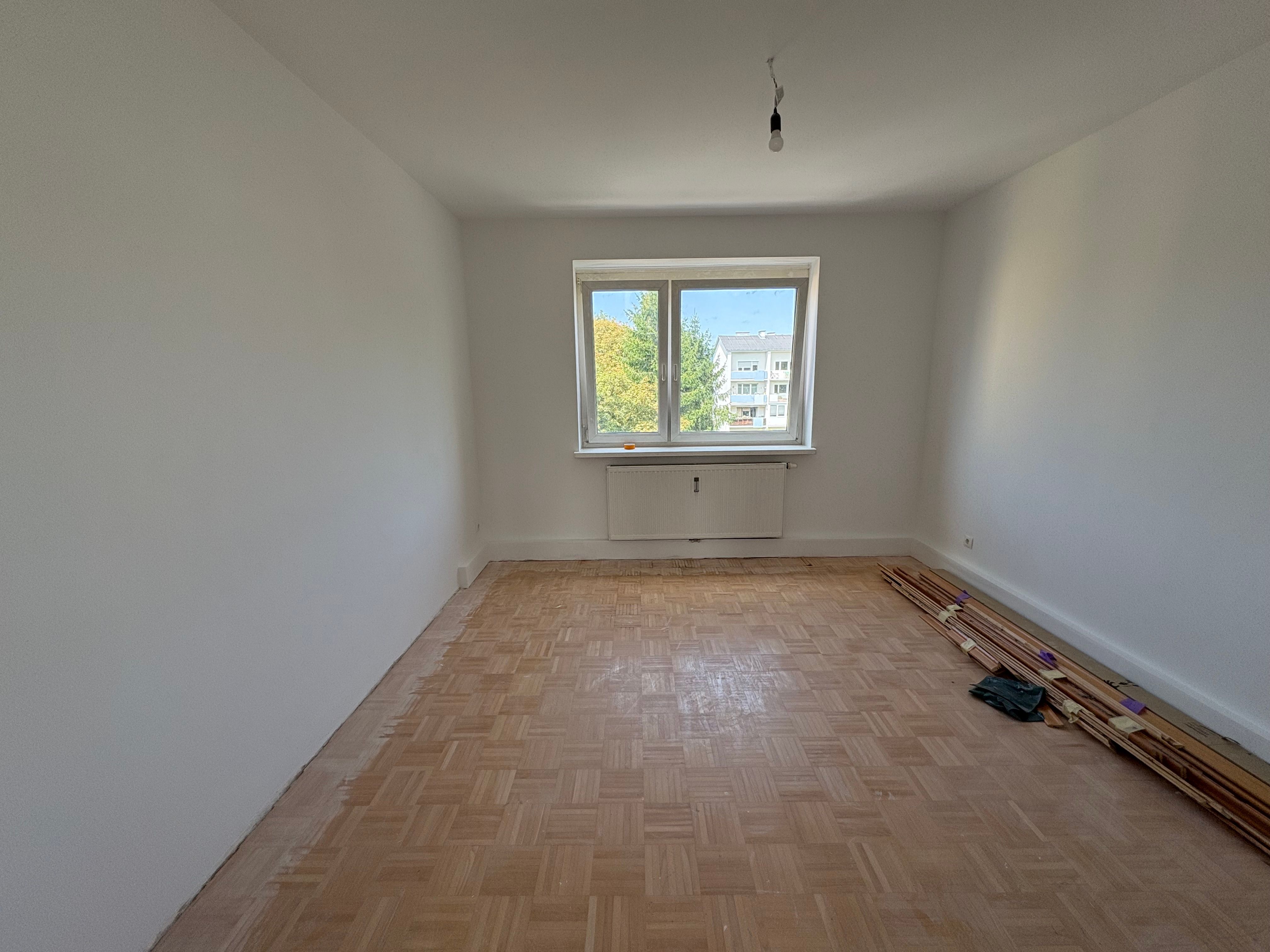 frisch renovierte 3 Zimmer Wohnung