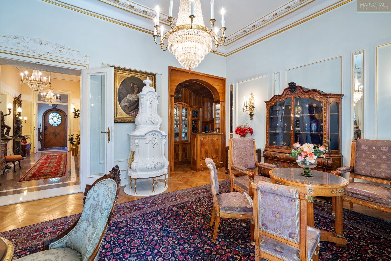 Herrschaftliche Villa mit Indoorpool und Lift in Toplage - Ansicht 6