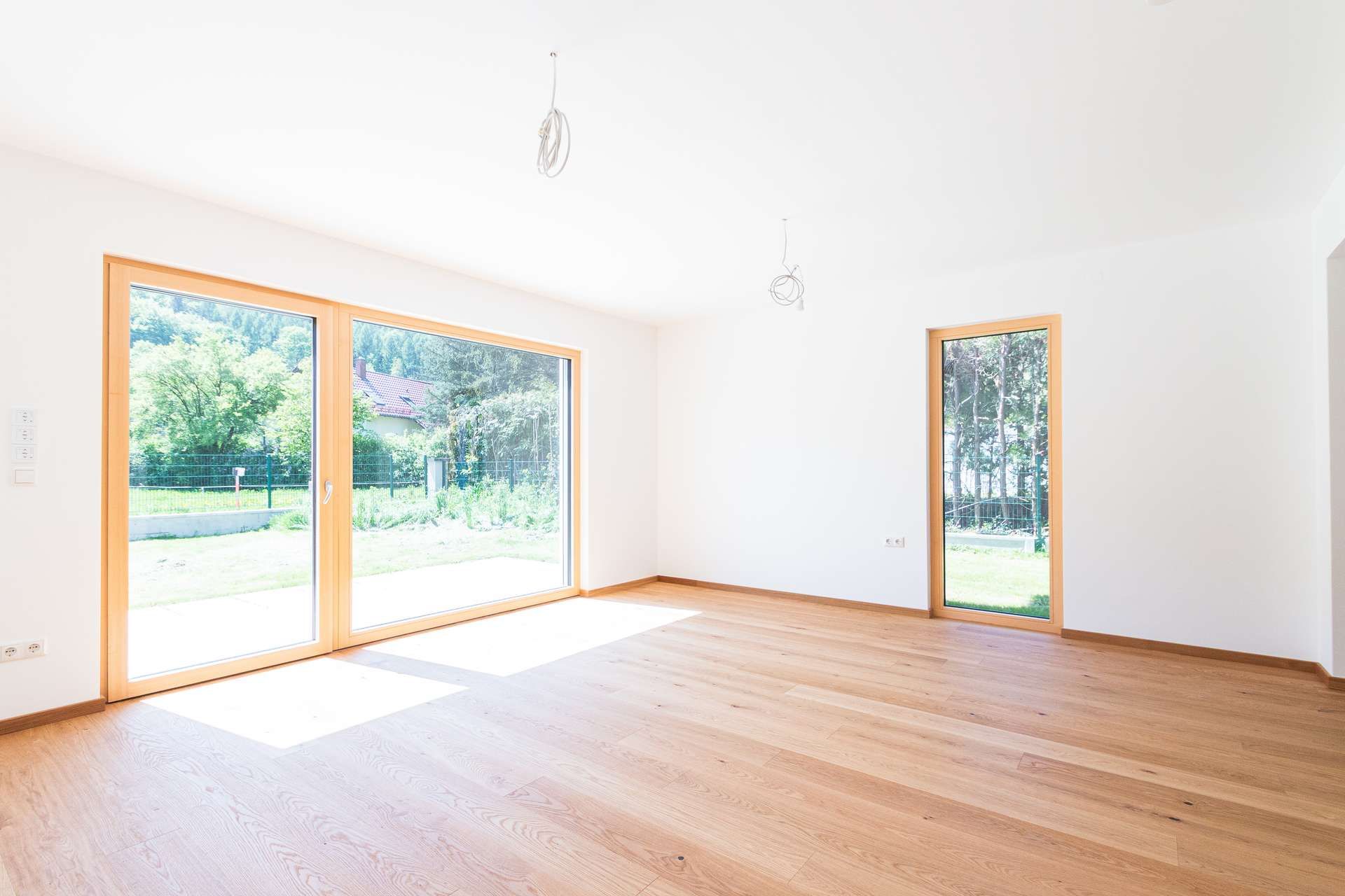 Wohnen im Helenental bei Baden: Architekten-Reihenhäuser in Niedrigstenergiebauweise