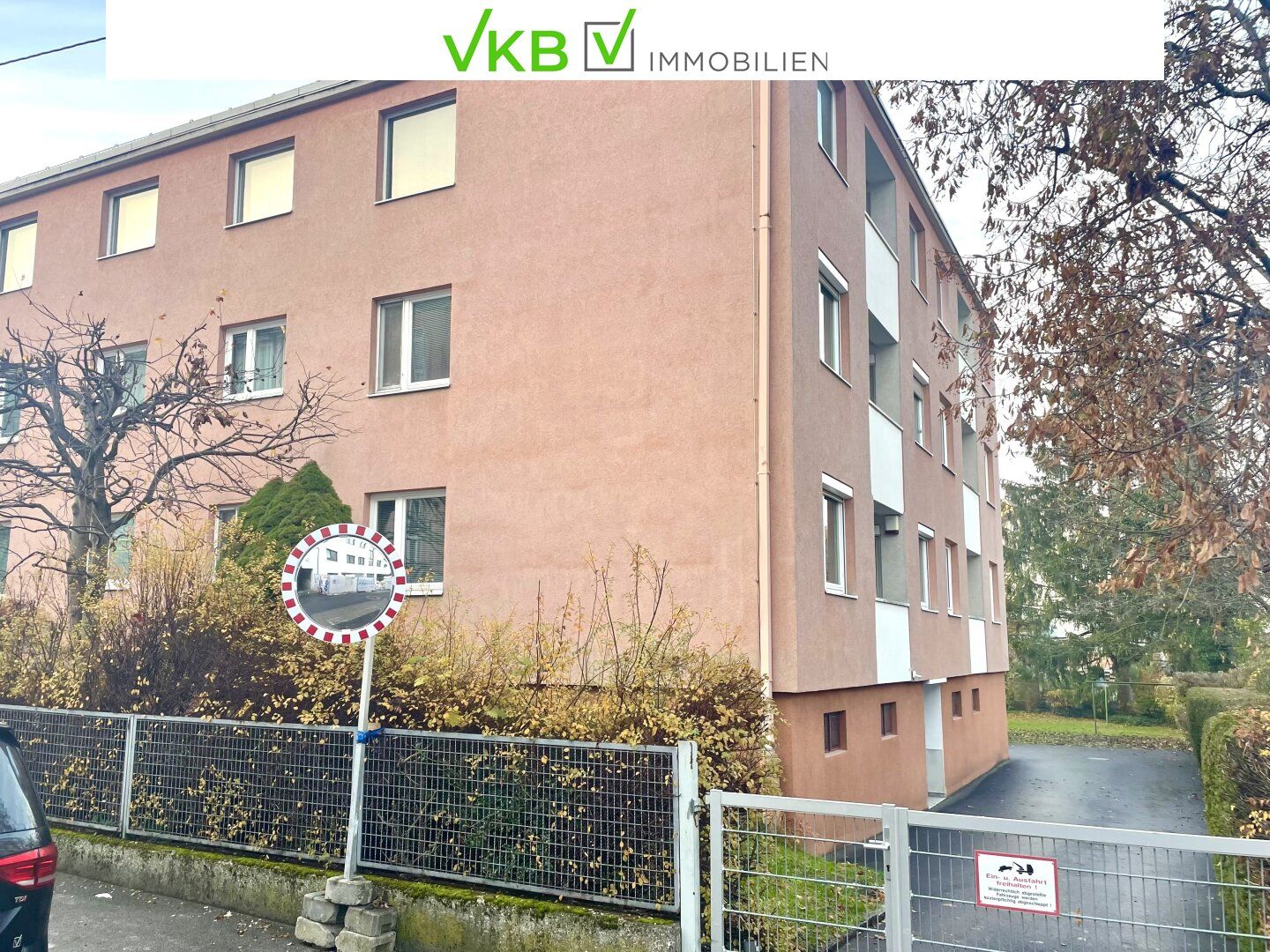 Wohntraum am Auberg - 5-Zimmer-Wohnung mit Loggia, Balkon, Garage & Keller