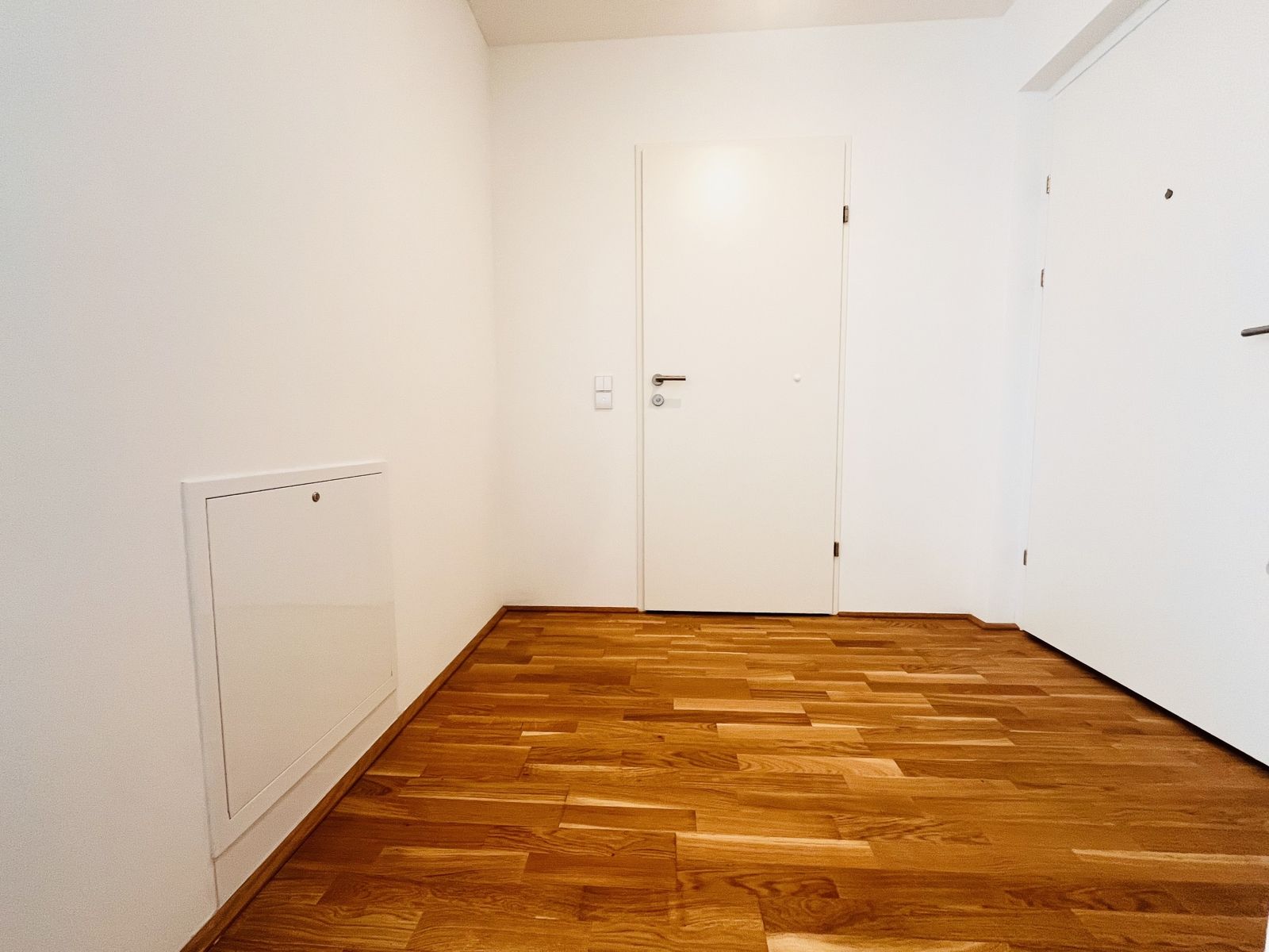NEUBAU - Moderne 2-Zimmer-Wohnung nahe der U-Bahn (U1 Keplerplatz) - Ansicht 2